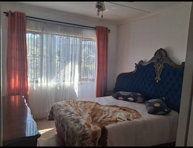 3 BEDROOM HOUSE FOR SALE IN CRAIGIEBURN